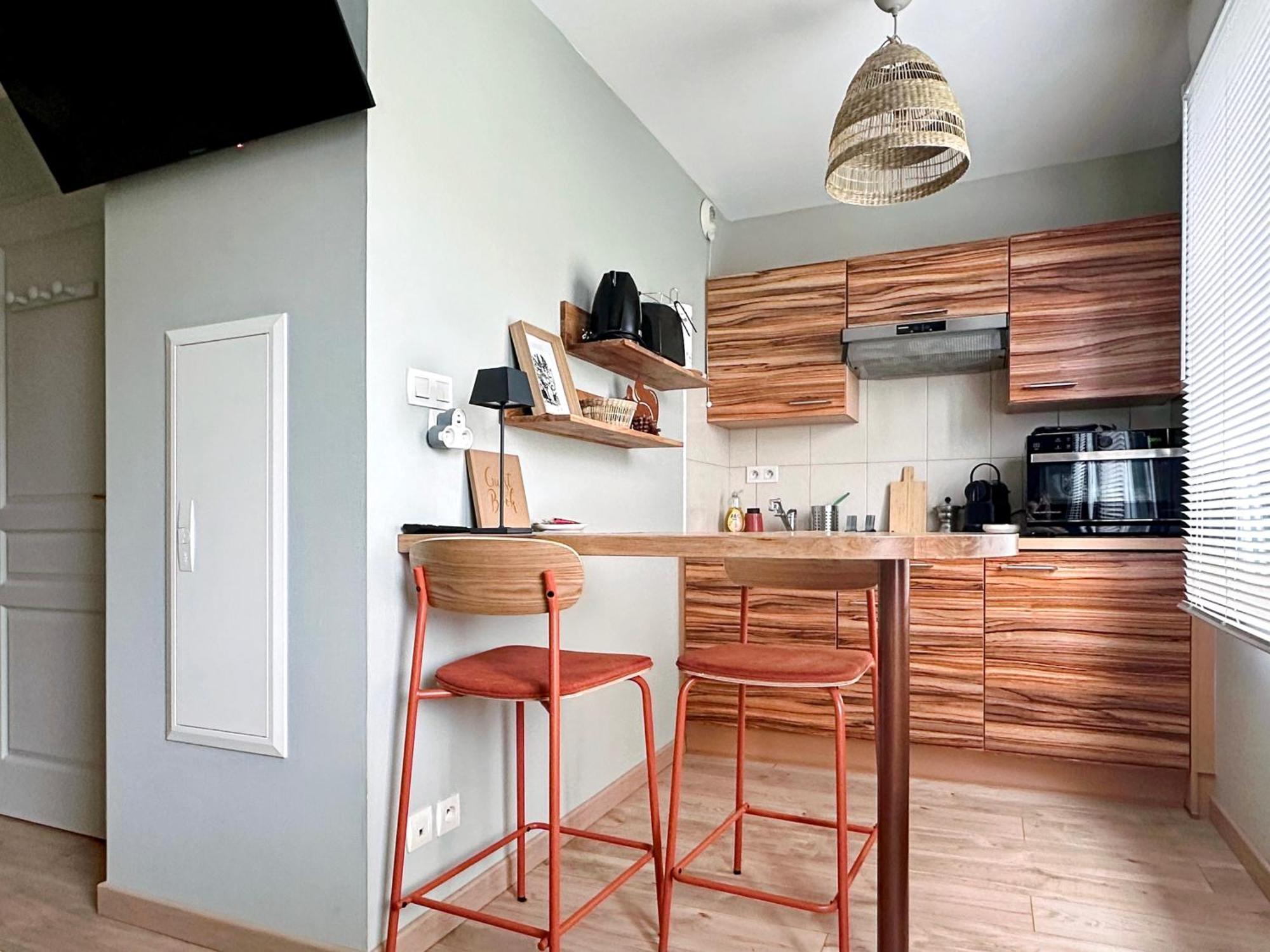 Charmant Studio Avec Parking Егишем Екстериор снимка